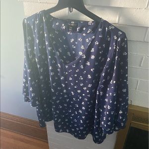 Sz 22/24 Lane Bryant Navy with Flowers Blouse